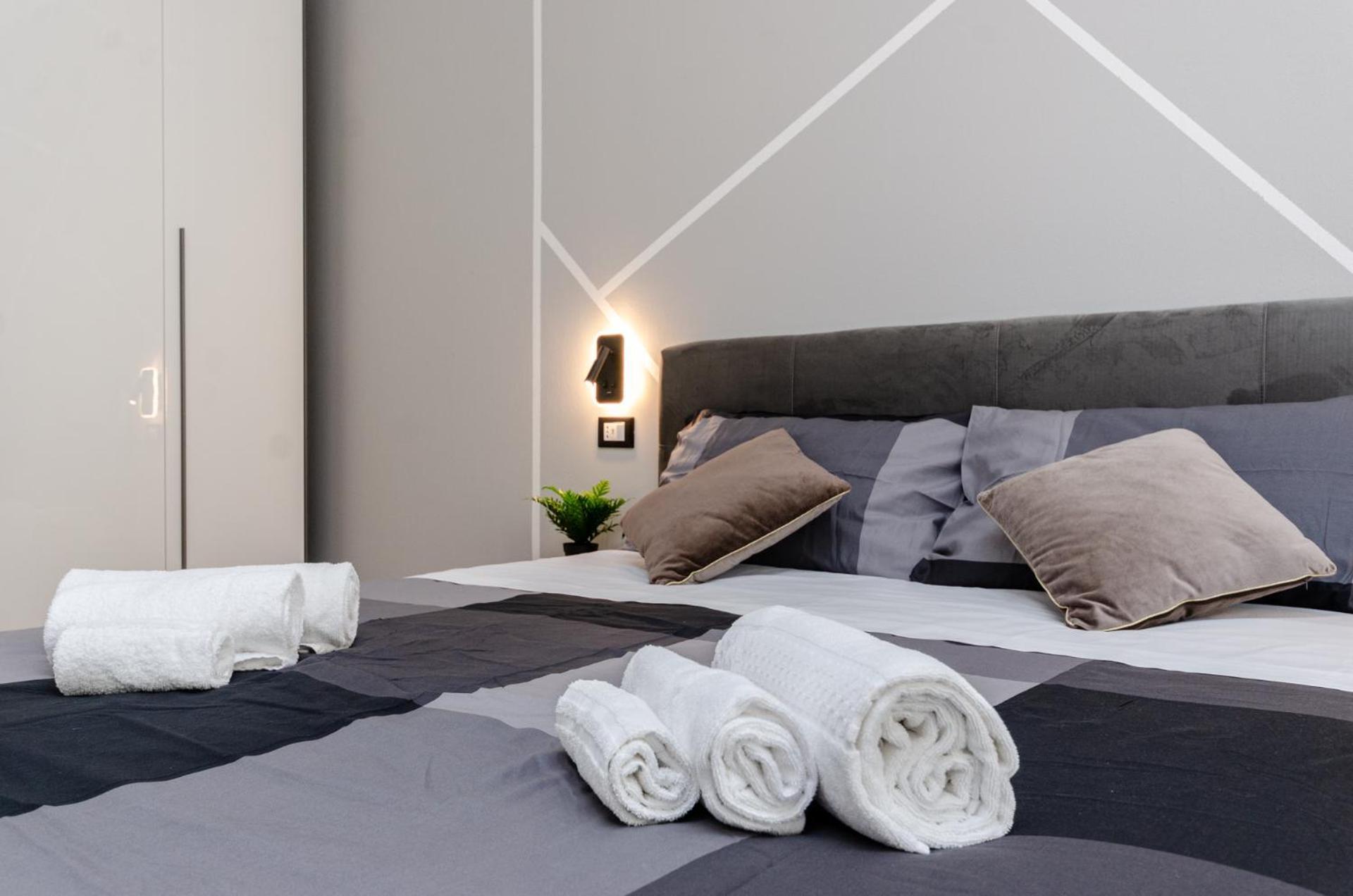 Vivimihome - Vivi I Navigli Elegante E Centrale Милан Экстерьер фото