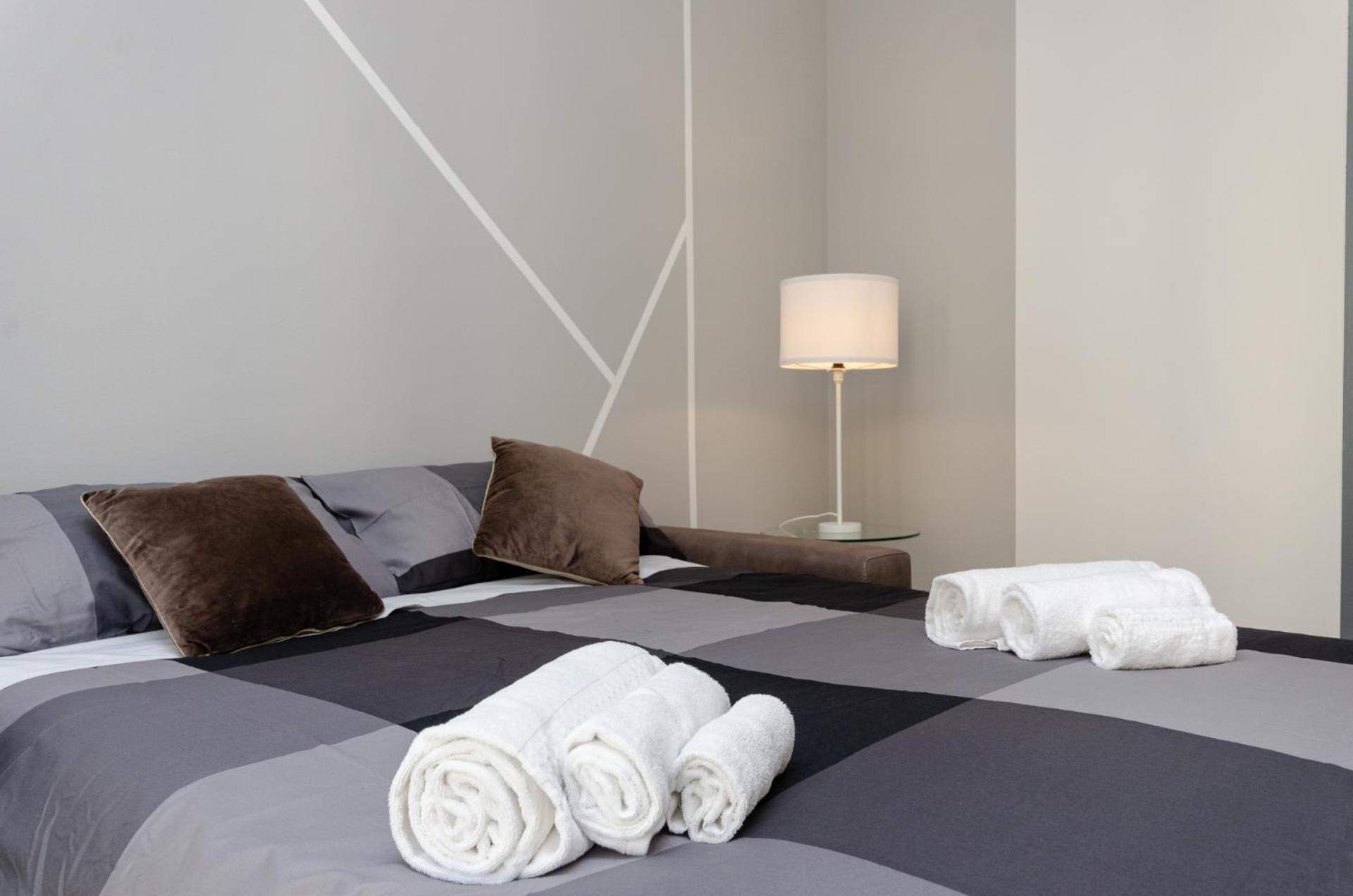 Vivimihome - Vivi I Navigli Elegante E Centrale Милан Экстерьер фото
